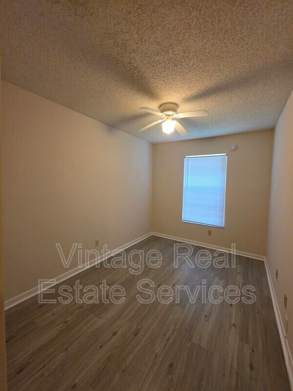 Building Photo - 5194 Sunridge Palms Dr