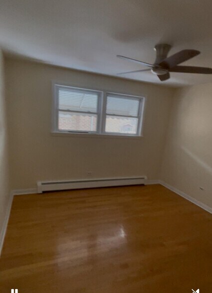 Building Photo - 4044 W 55th St