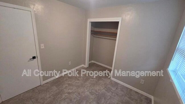 Building Photo - 1621 Huntington St