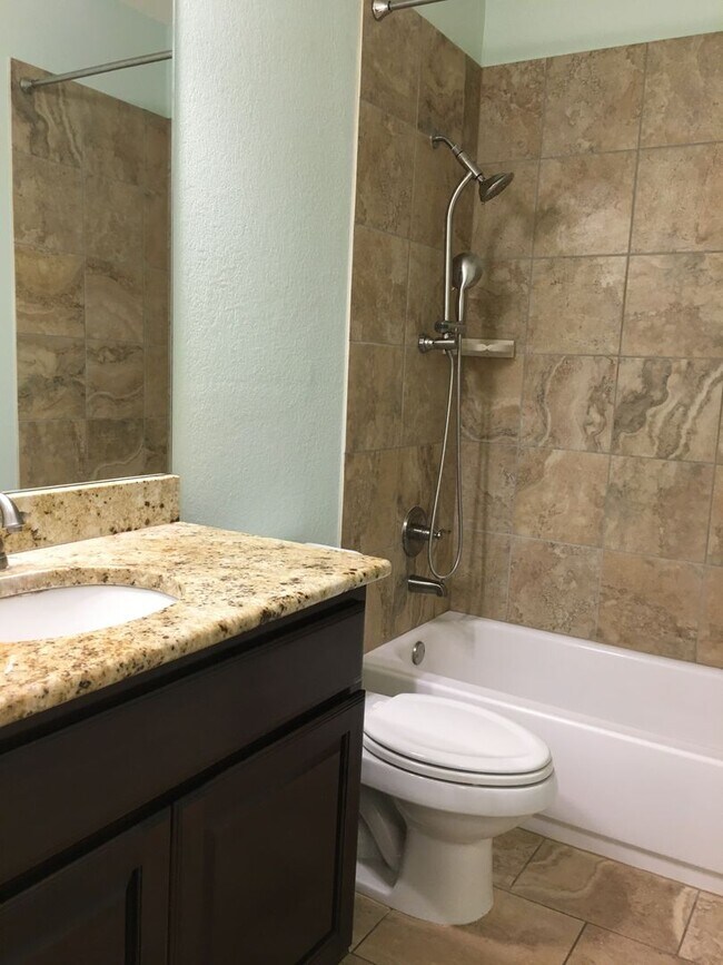 Building Photo - GORGEOUS LARGE 1 STORY IN WHITESTONE OAKS