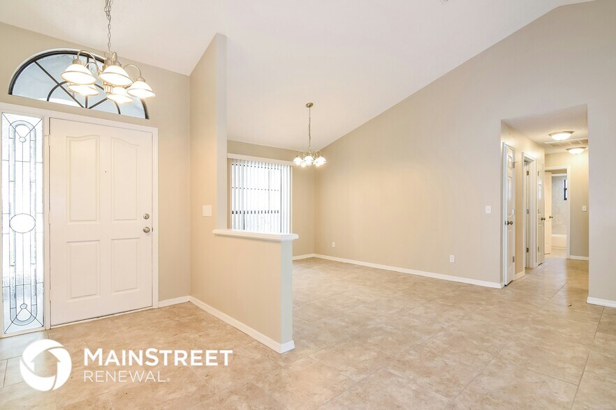 Building Photo - 3803 Hollow Wood Dr