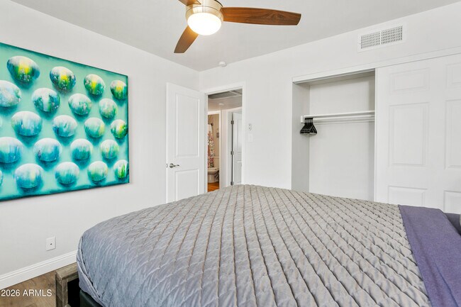 Building Photo - 7901 E Loma Land Dr