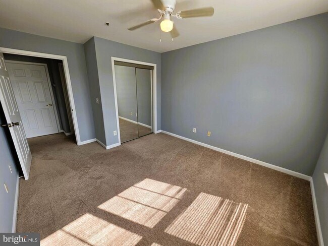 Building Photo - 3003L Heather Ln