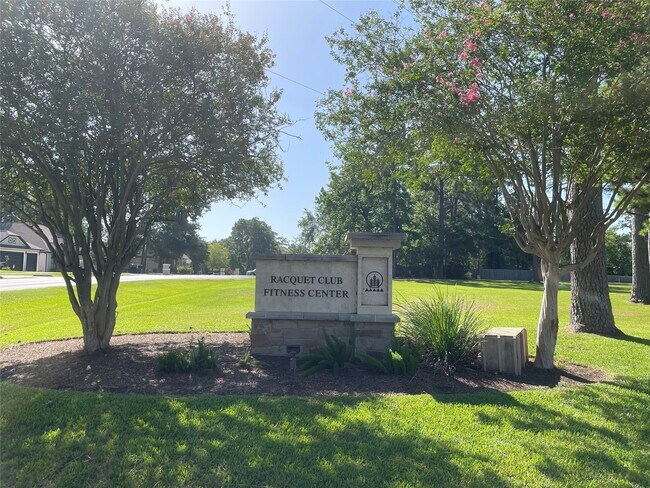 Building Photo - 12315 Glenview Dr