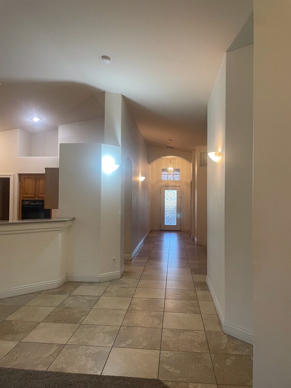 Building Photo - 6228 Farica St