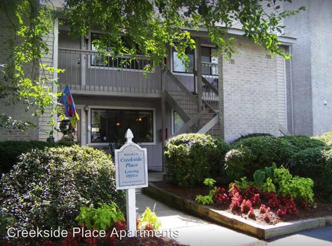 Building Photo - 801 Chinquapin Rd
