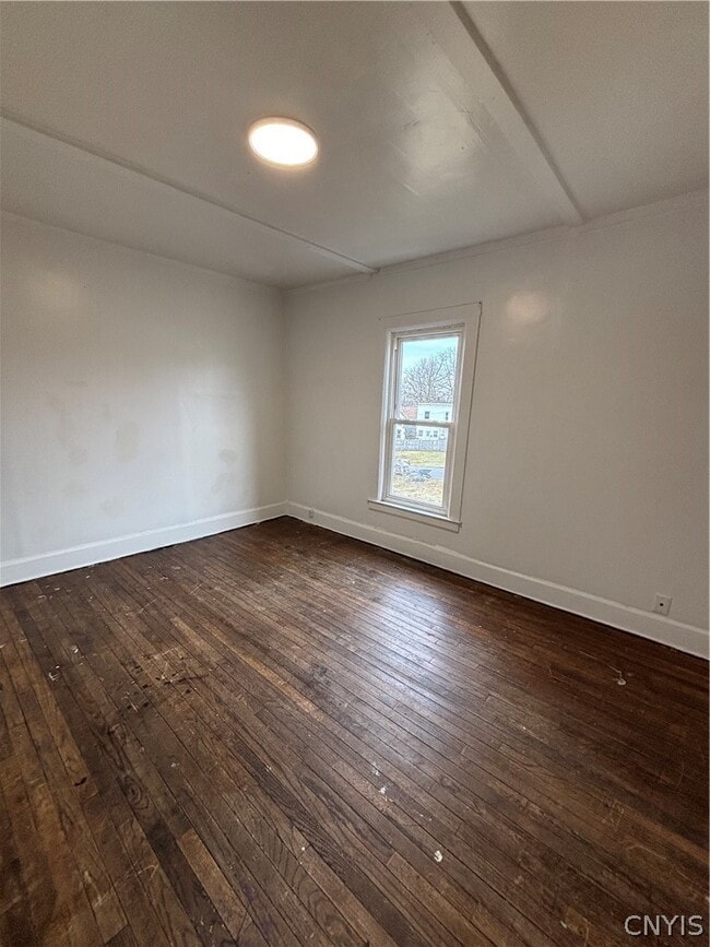 Building Photo - 116 S Meadow St