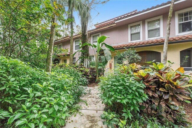 Building Photo - 6926 W Sample Rd