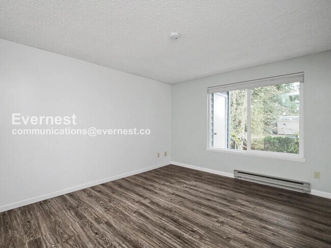 Building Photo - 9398 Redmond - Woodinville Rd NE