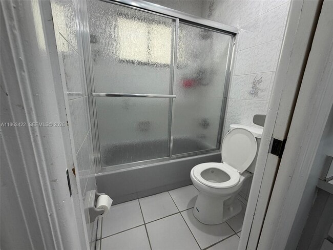 Building Photo - 6541 SW 31st St