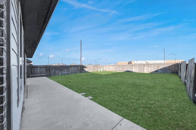 Building Photo - 4219 Prairie Landing Ln