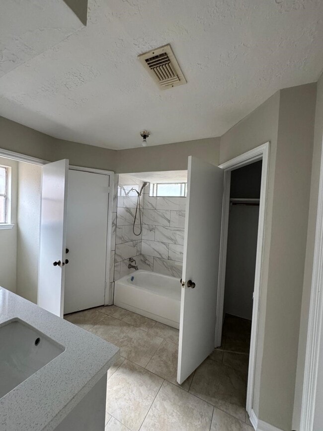 Building Photo - 4435 Wee Laddie Ln