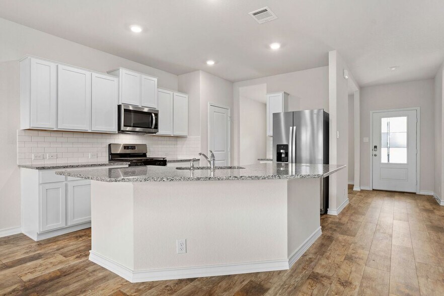 Building Photo - 5035 Punch Shot