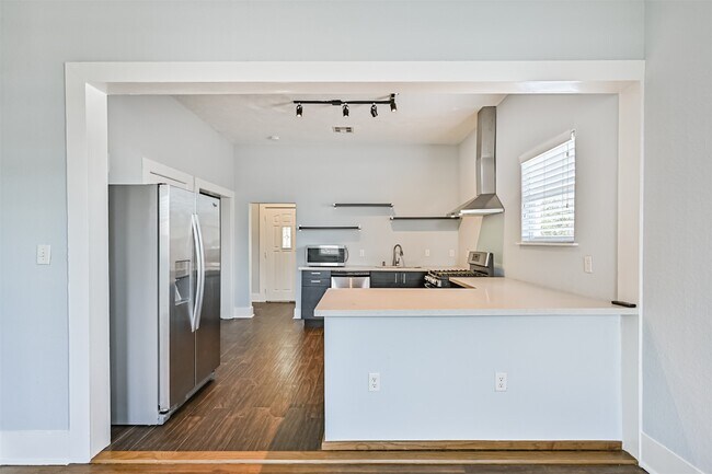 Building Photo - 2710 Avenue P 1/2 Ave