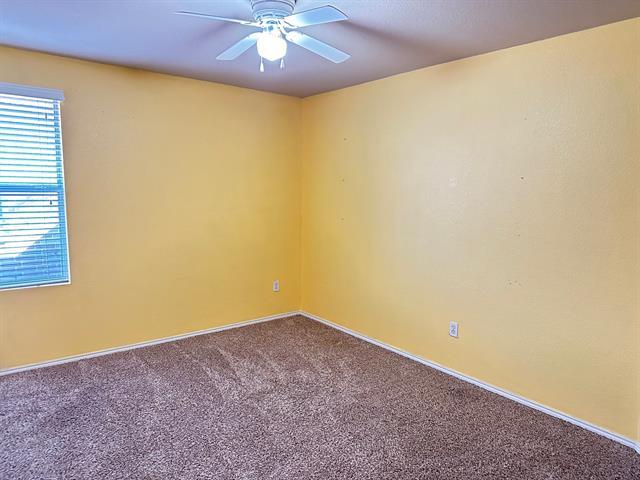 Building Photo - 590 Arthur Dr