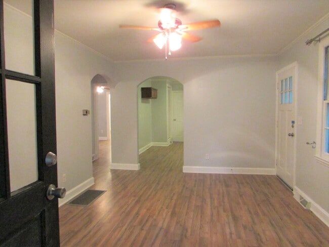 Building Photo - 209 Sowers Ferry Rd