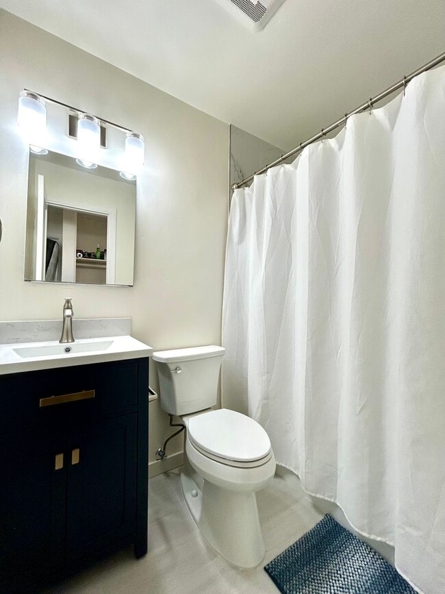 Building Photo - Beautifully remodeled 3 Bed, 2 Bath in the highly desirable neighborhood of Clairemont!!