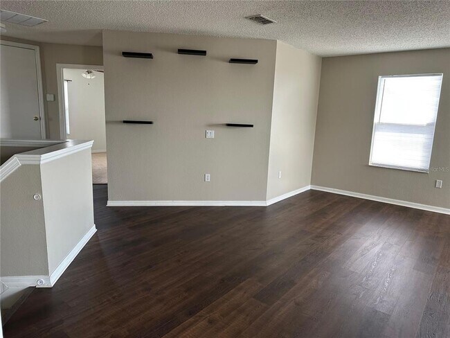 Building Photo - 211 Roseling Crossing