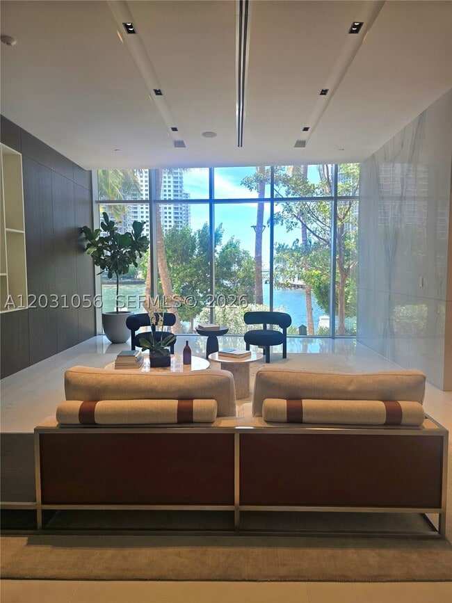 Building Photo - 300 Biscayne Blvd