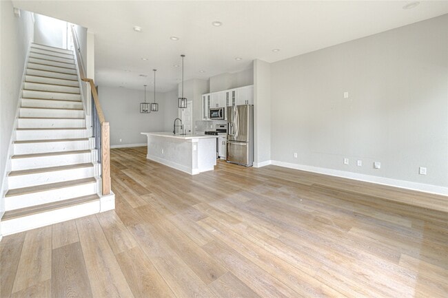 Building Photo - 4220 McKinley St