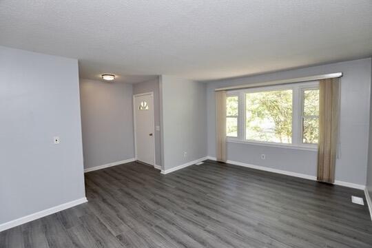 Building Photo - 3 Spring Lake Dr