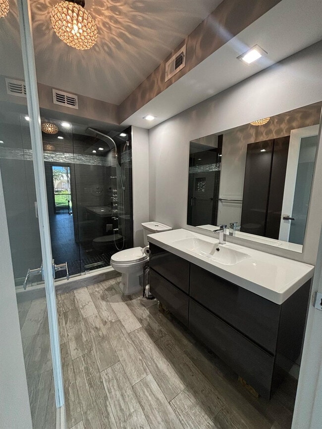 Building Photo - 1629 Riverview Rd