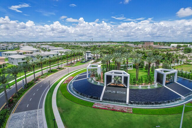 Building Photo - 9451 Riverside Pk Dr