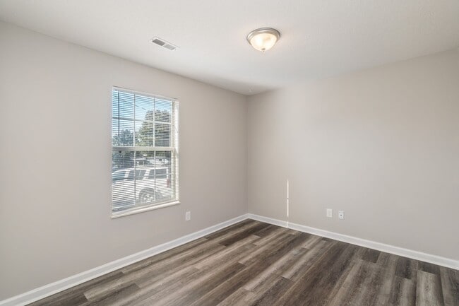 Building Photo - 7700 Bellchase Ln