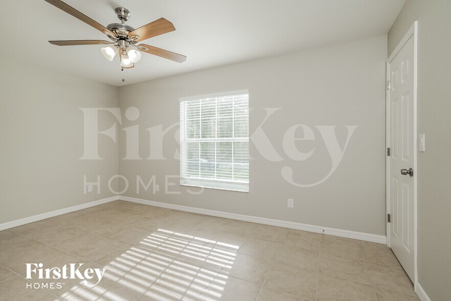 Building Photo - 3595 Gillot Blvd