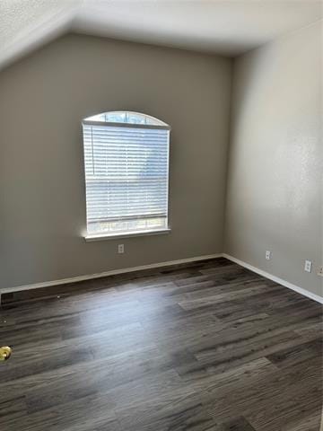 Building Photo - 1621 Falcon Dr