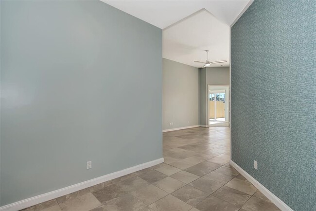 Building Photo - 13465 Bastiano St