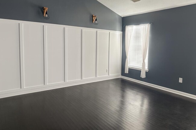 Building Photo - 4910 Darby Ln