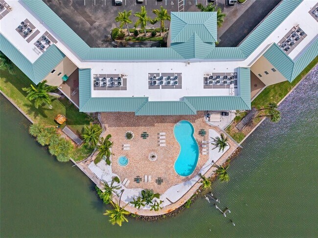 Building Photo - 8800 Bay Pines Blvd
