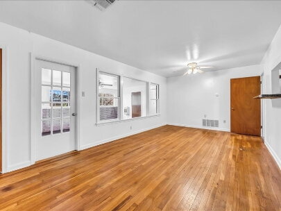 Building Photo - 602 C St