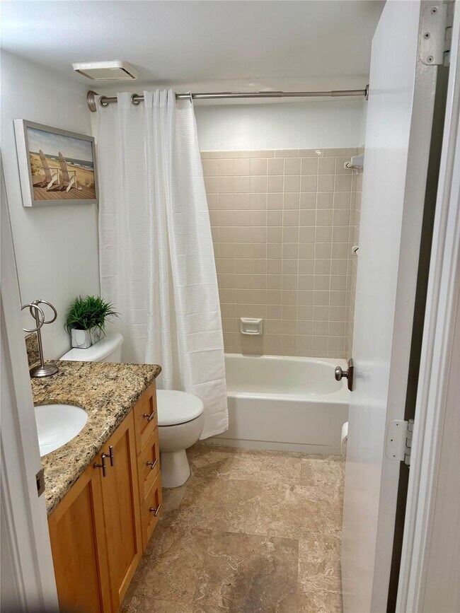 Building Photo - 10980 S Ocean Dr