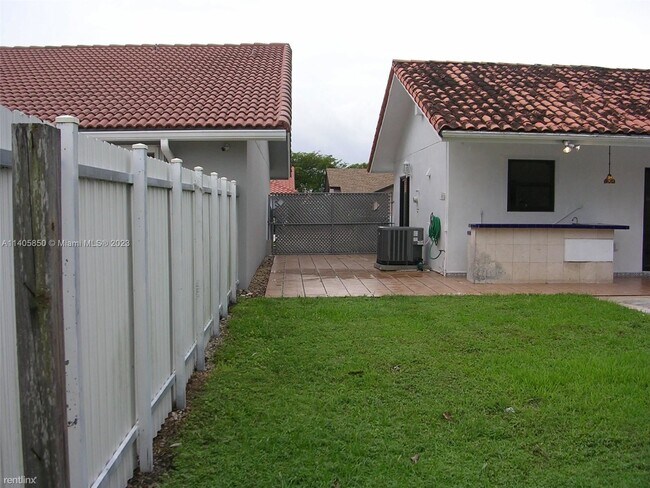 Building Photo - 3 br, 2 bath House - 14765 SW 82nd St