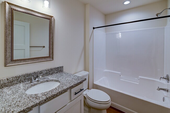 Building Photo - 4873 Lacy Rd