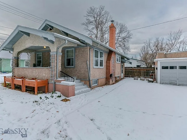 Building Photo - 810 W Lewis St