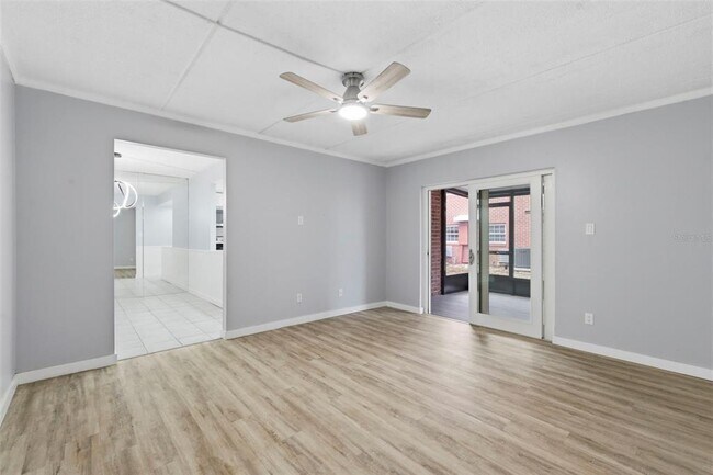 Building Photo - 1125 83rd Ave N