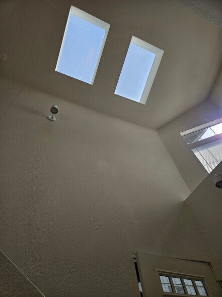 Living room skylights - 11829 Gateway Blvd