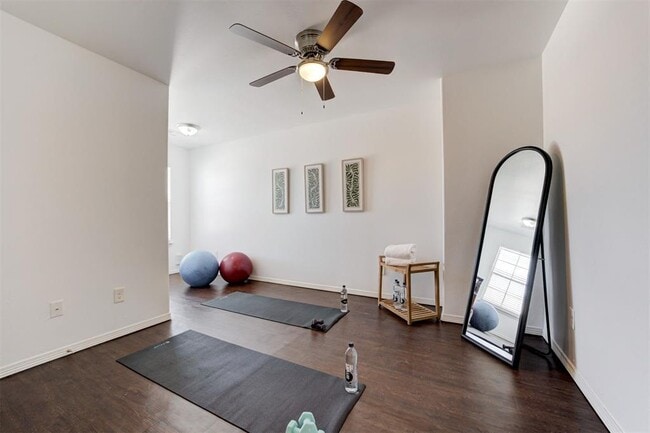 Building Photo - 2172 Buena Vida Ln