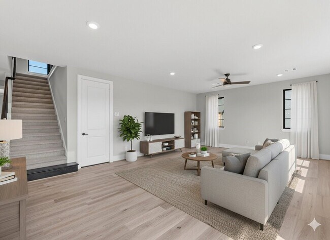 Building Photo - 12038 Royal Oaks Banner Wy