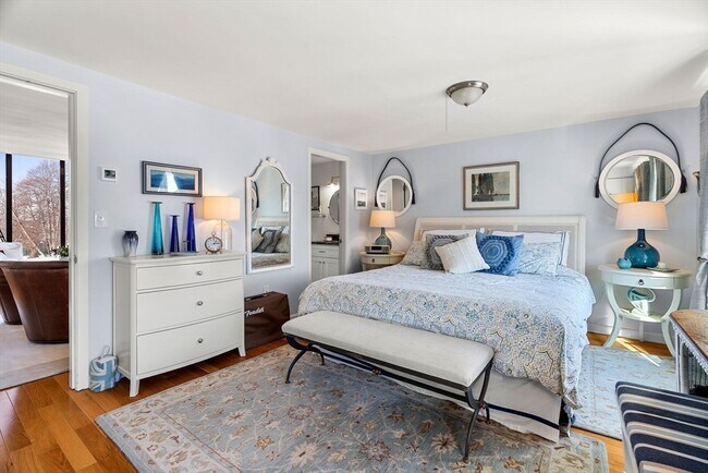 Building Photo - 126 Merrimac St