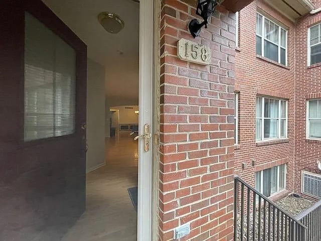 Building Photo - 158 Tiffany Ln