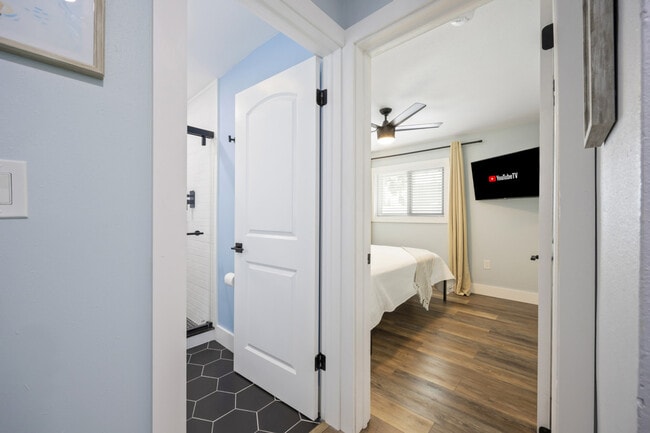 Building Photo - 79 S Brevard Ave