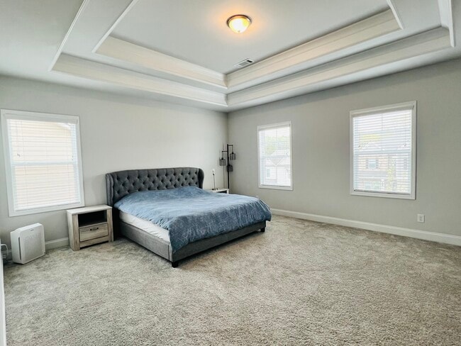 Building Photo - 4088 Brookmont Way