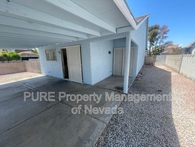 Building Photo - 724 Taft Ct