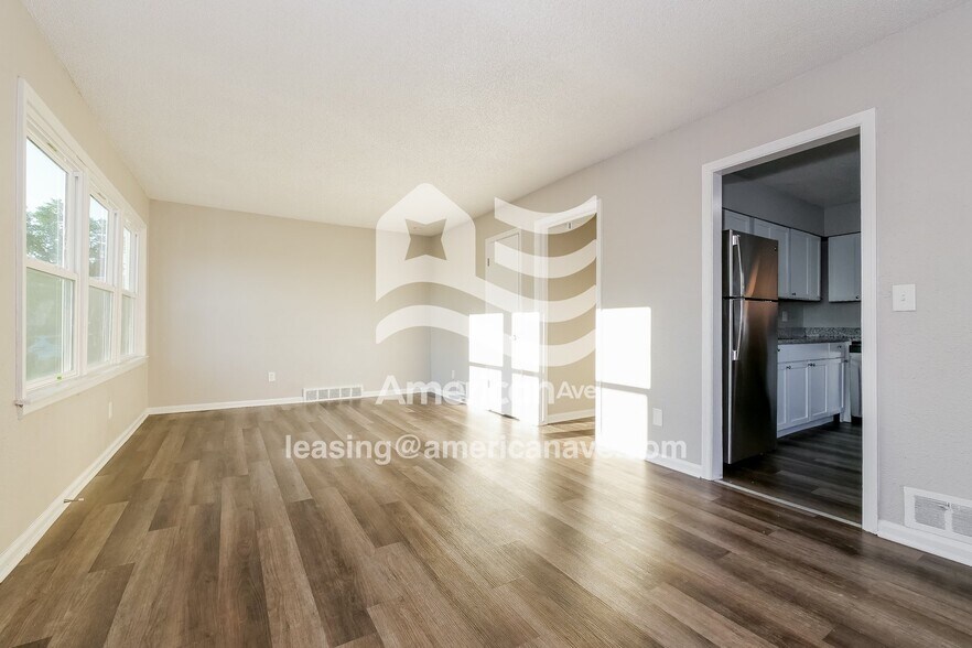 Building Photo - 3314 Kensington Ave