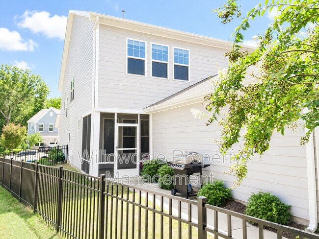 Building Photo - 208 Daisy Grove Ln