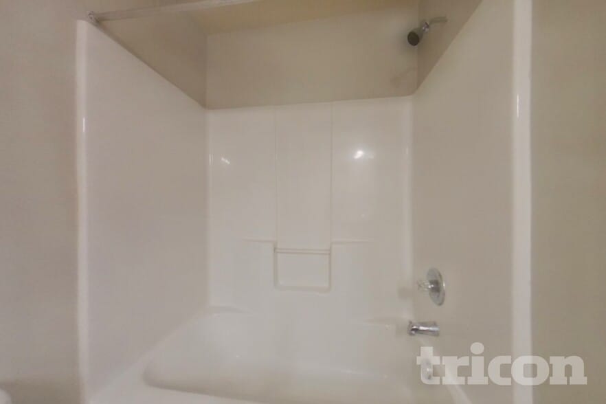 Building Photo - 191 Scenic Hills Dr